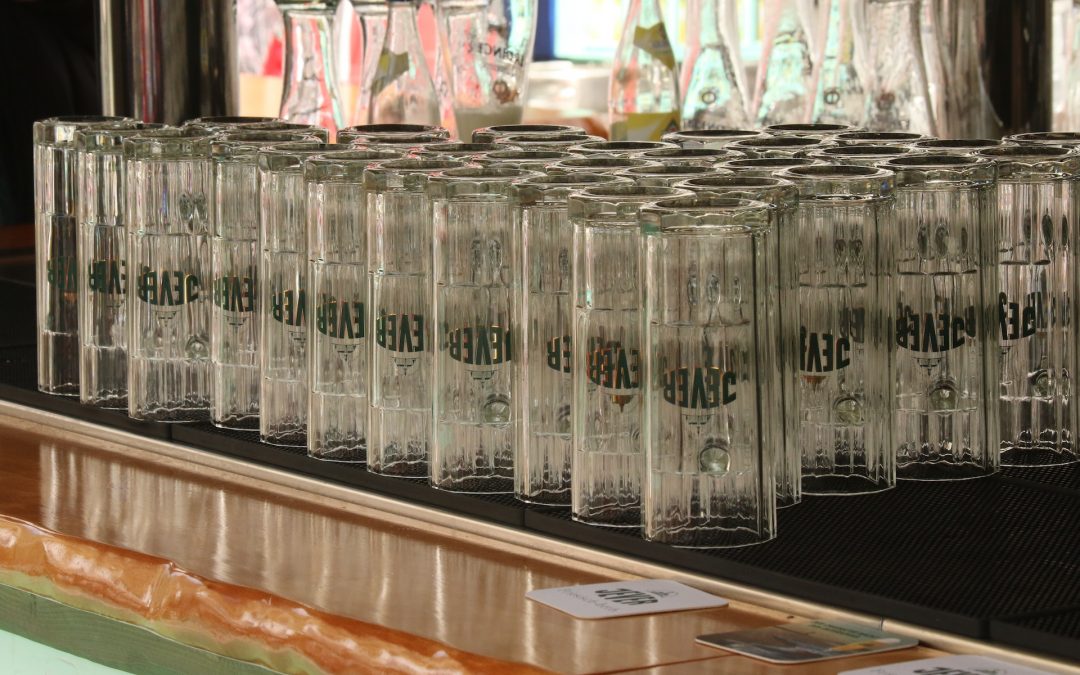 Bierglazen graveren voor in jouw studenten huis. 